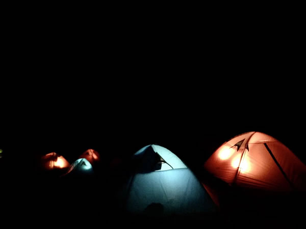 黑夜帐篷.jpg